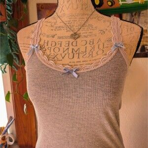 Hollister Y2K Lace Trim Gray Ribbed Soft Cami